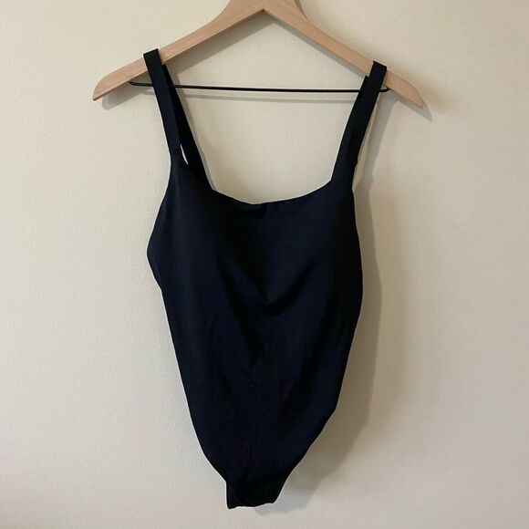 Athleta Hermosa One Piece Swimsuit - Picture 4 of 12